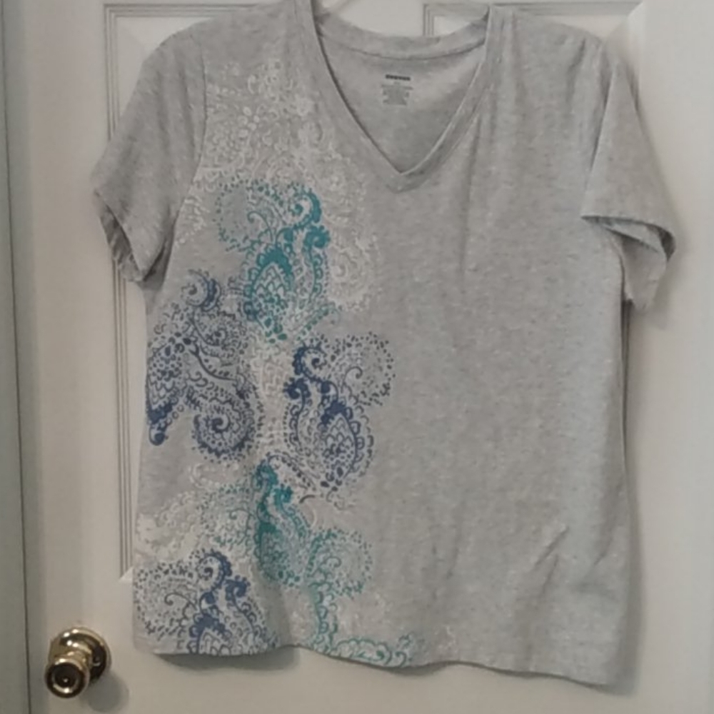 V neck tee shirt